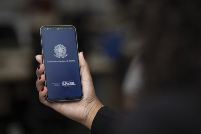 A população desocupada recuou acima dos 10% em todas as faixas de tempo de procura por trabalho