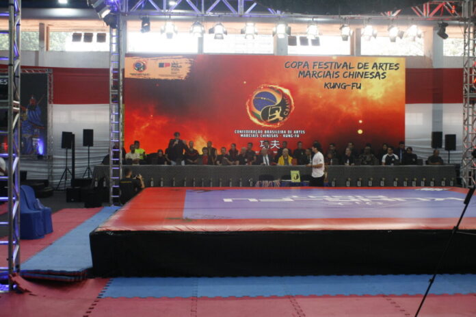 Mesa de Abertura oficial da Copa Festival de Artes Marcial Chinesa Kung-Fu Fotos: Isaias Dutra -Gazzeta Paulista