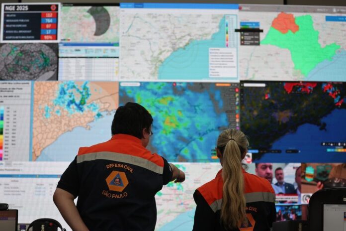 O gabinete de crise será montado a partir das 14h desta quinta-feira (3) no CGE da Defesa Civil. Foto Governo de SP