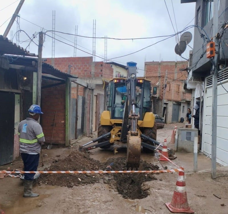 moradores de comunidade da zona sul de SP Desestatização da Sabesp realizada pelo Governo de São Paulo permitiu que o saneamento báisco chegue também às comunidades em vulnerabilidade moradores de comunidade da zona sul de SP Desestatização da Sabesp realizada pelo Governo de São Paulo permitiu que o saneamento báisco chegue também às comunidades em vulnerabilidade