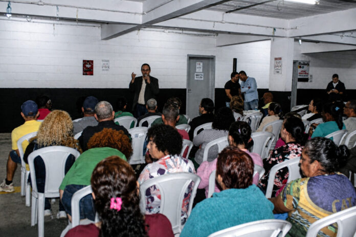 Entrega de Matriculas Jardim Comunitario Taboao da Serra